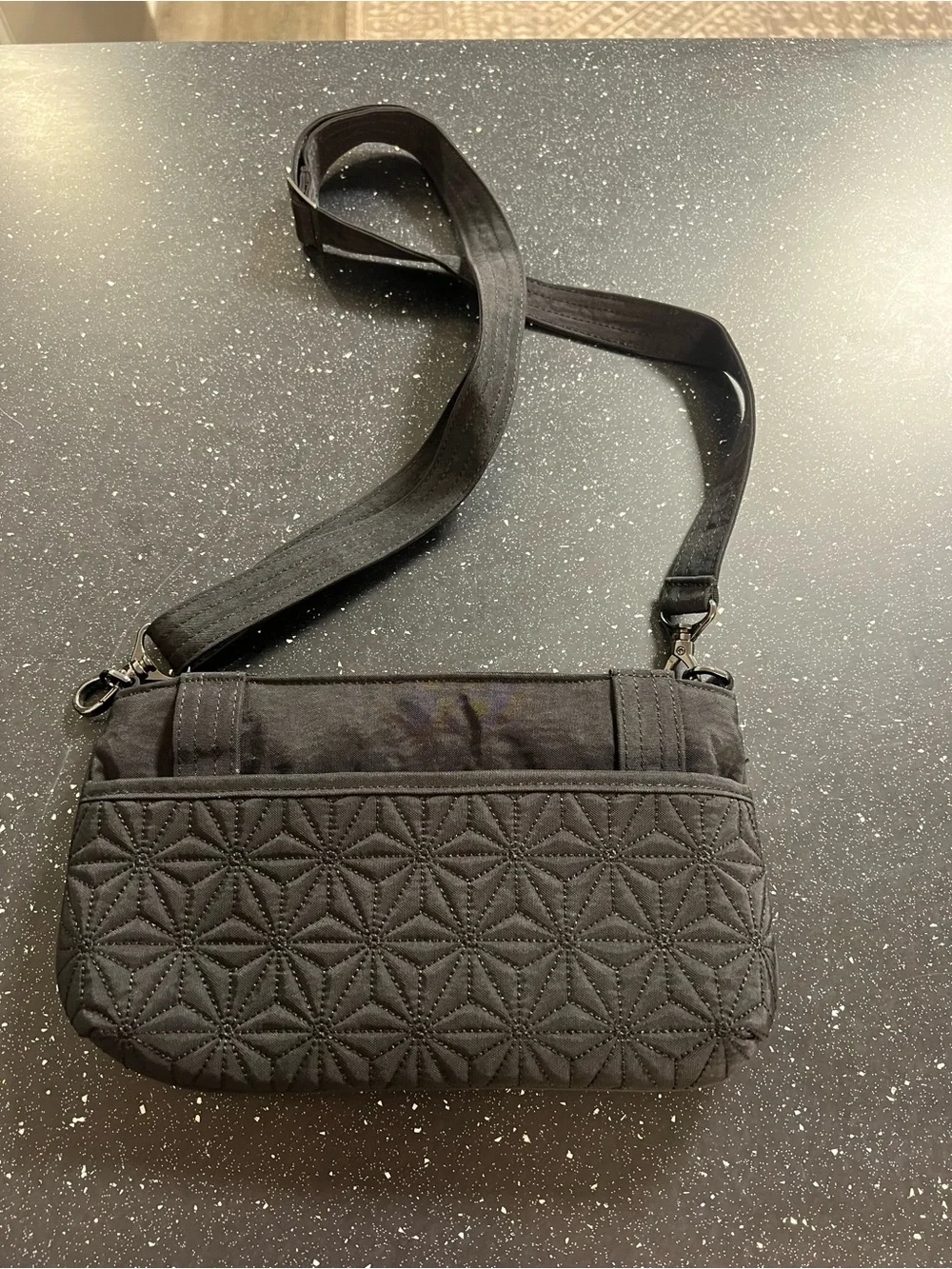 Quilted Flyer Crossbody Bag - Black